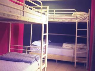 Hotel Lofi *