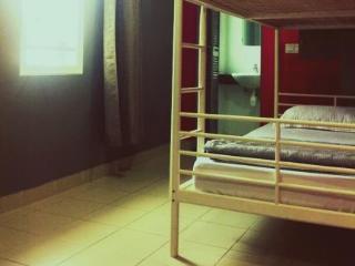 Hotel Lofi *
